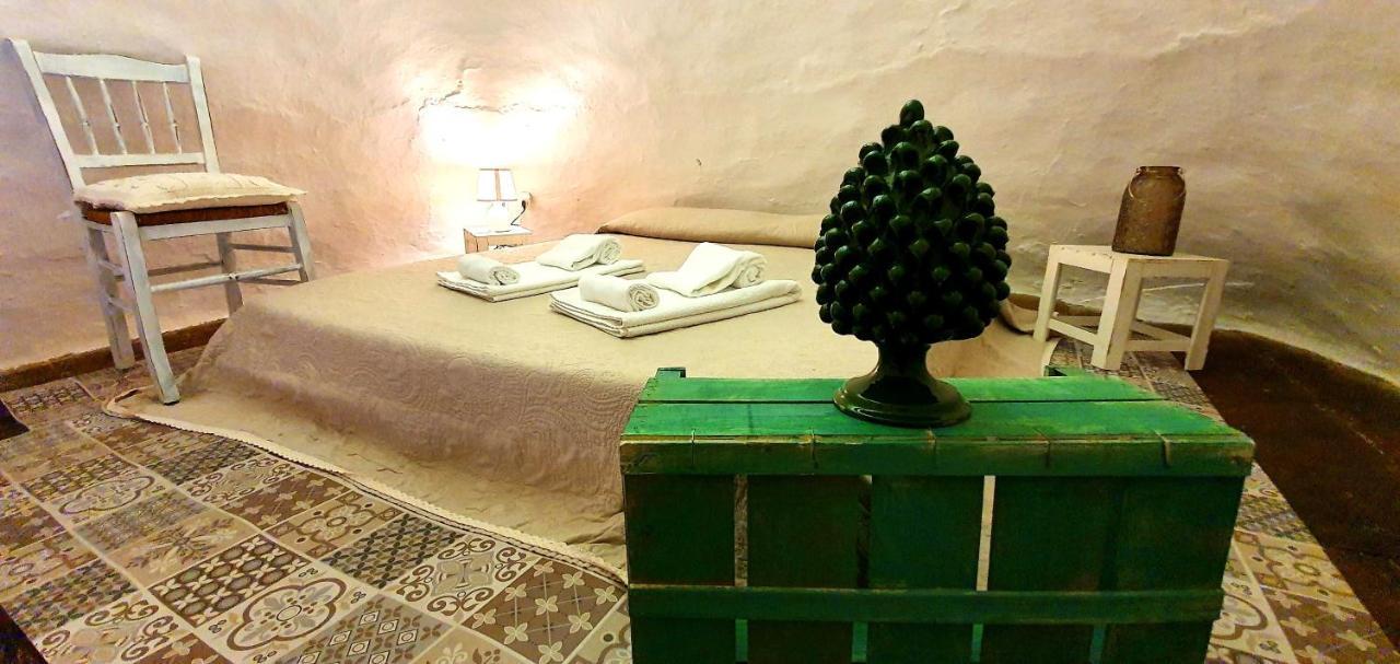 Bed and Breakfast Trulli Antica Fonte Альберобелло Экстерьер фото