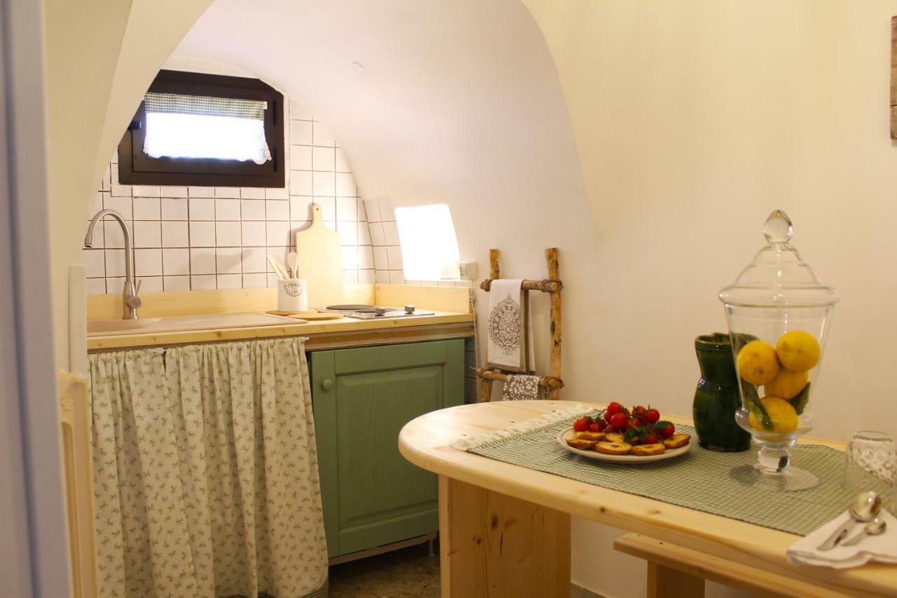 Bed and Breakfast Trulli Antica Fonte Альберобелло Экстерьер фото