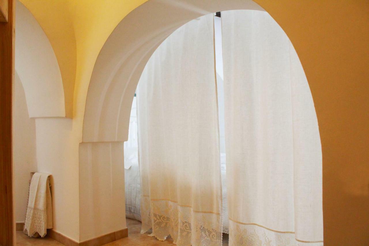Bed and Breakfast Trulli Antica Fonte Альберобелло Экстерьер фото